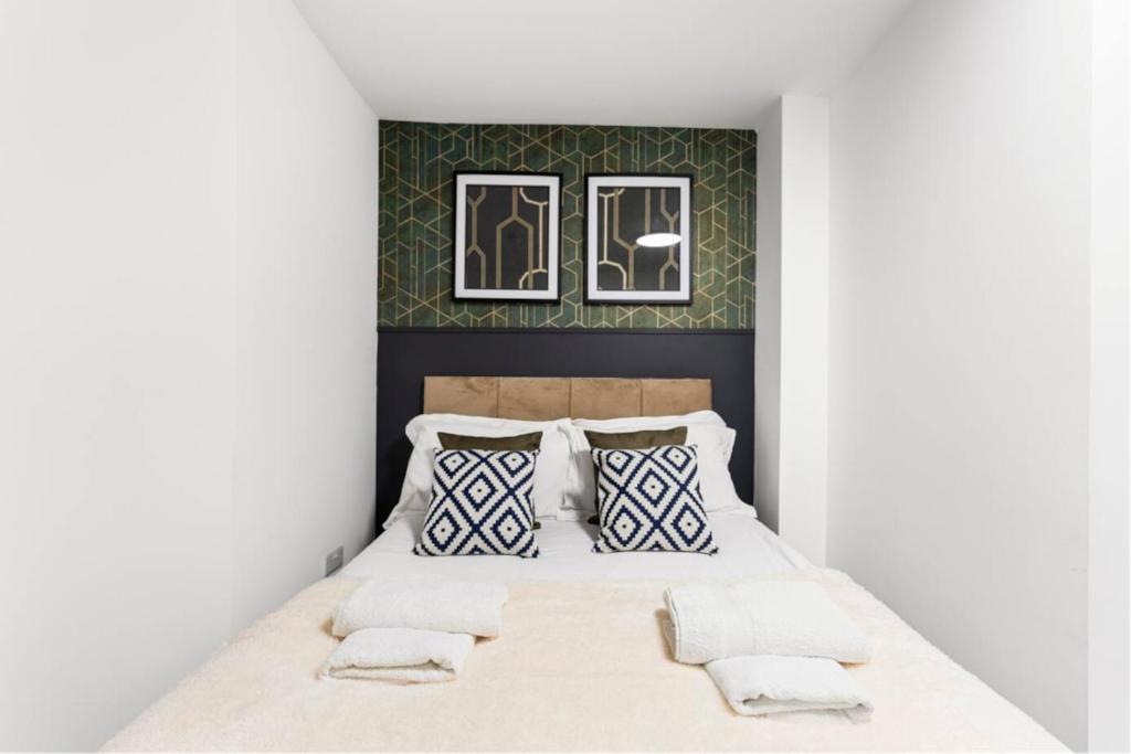 Modern Spacious Three Bedrooms With Private Garden Cardiff Kültér fotó